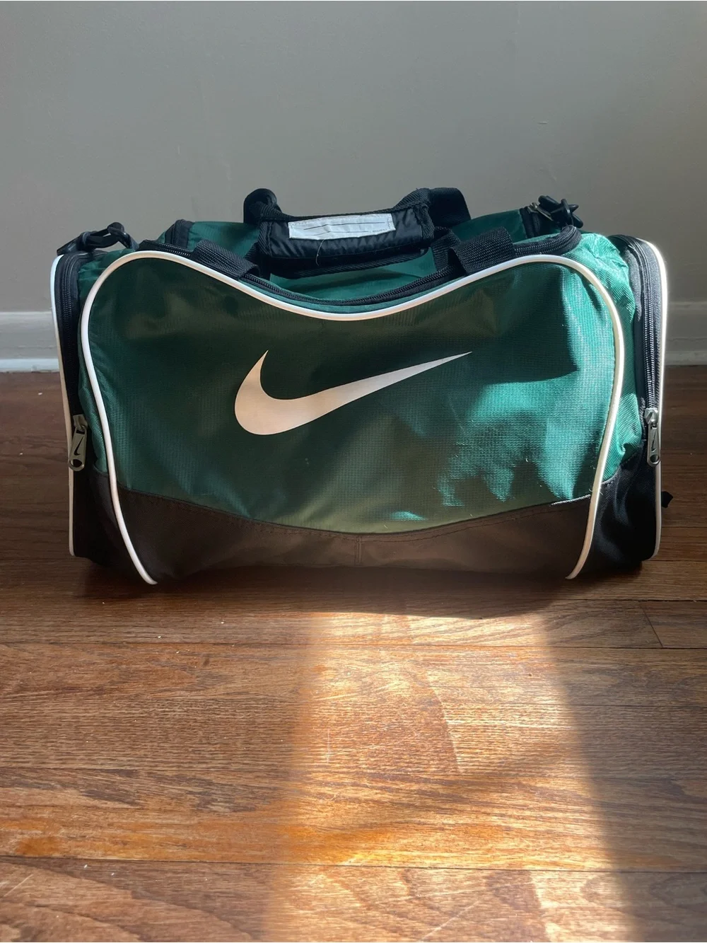 Nike vintage duffel